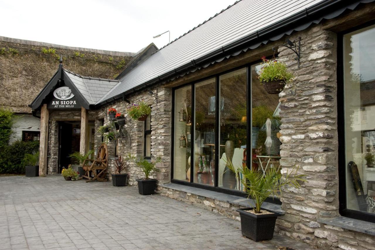 Mills Inn Ballyvourney ภายนอก รูปภาพ