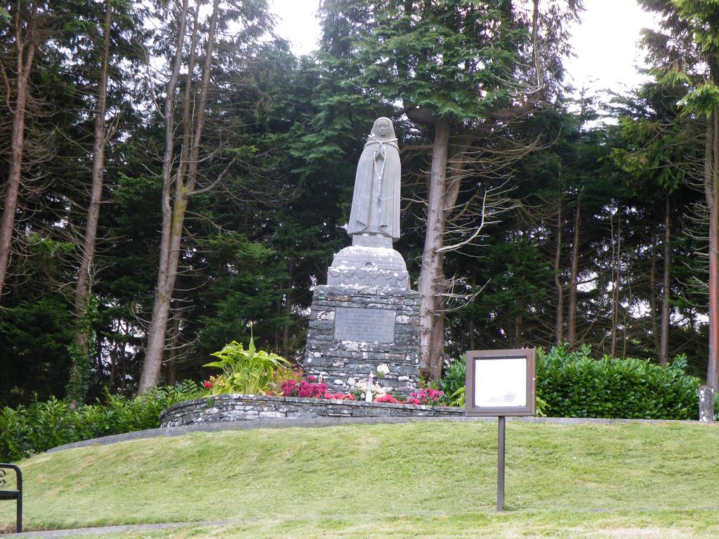 Mills Inn Ballyvourney ภายนอก รูปภาพ