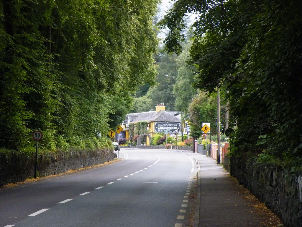 Mills Inn Ballyvourney ภายนอก รูปภาพ
